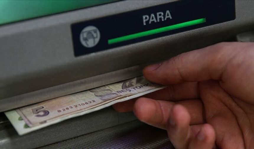 Eylül ayı yaşlı ve engelli aylıkları hesaplara yatırılmaya başlandı: Bakanlık 9,3 milyar lira ödeme yapıyor