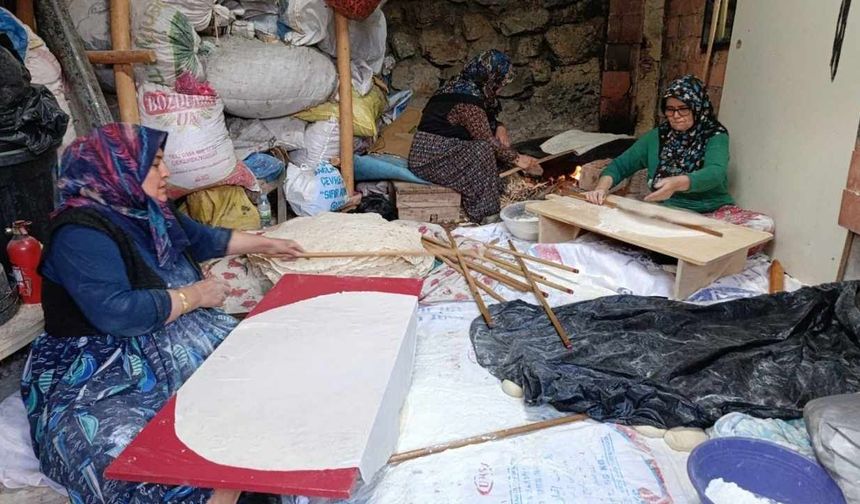 Ne Fırından Alıyorlar Ne de Geleneği Unutuyorlar! Yozgat’ta Yufka Mesaisi