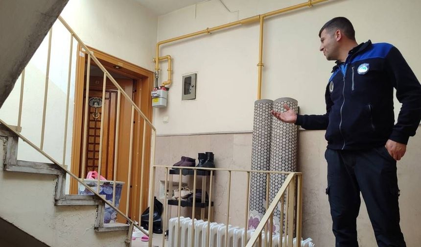 Yozgat Belediyesi Ekipleri Olay Yerinde: Bıçaklı Kiracı Zabıtaya Zor Anlar Yaşattı!