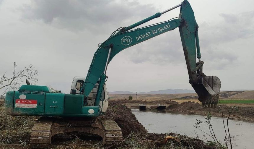 Yozgat DSİ 123. Şube Müdürlüğü Sahada: Kadılı Köyü’nde İş Makineleri Mesaide!