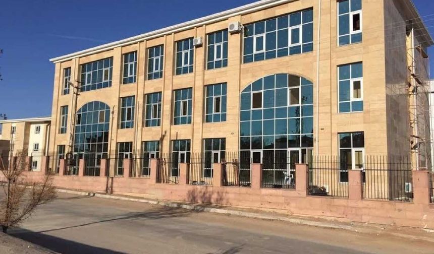 Yozgat İl Emniyet Müdürlüğü’nden Yenifakılı’da Gece Yarısı Dev Huzur Uygulaması!