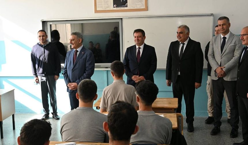 Yozgat Valisi ve İl Milli Eğitim Müdürü Mimar Sinan MTAL Öğrencileriyle Buluştu!