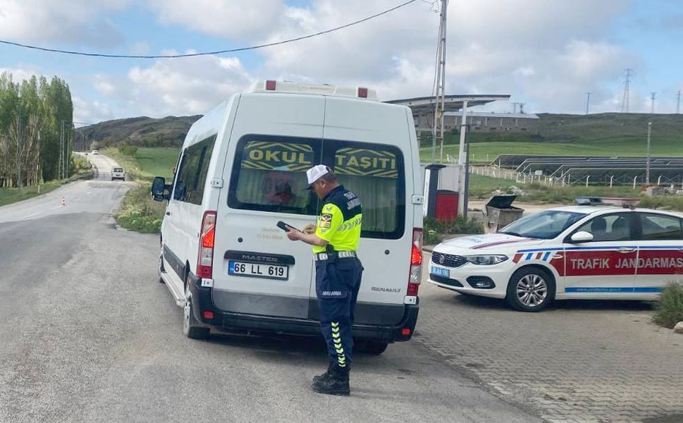 Okul taşıtlarında 15 yaş sınırı uzatıldı