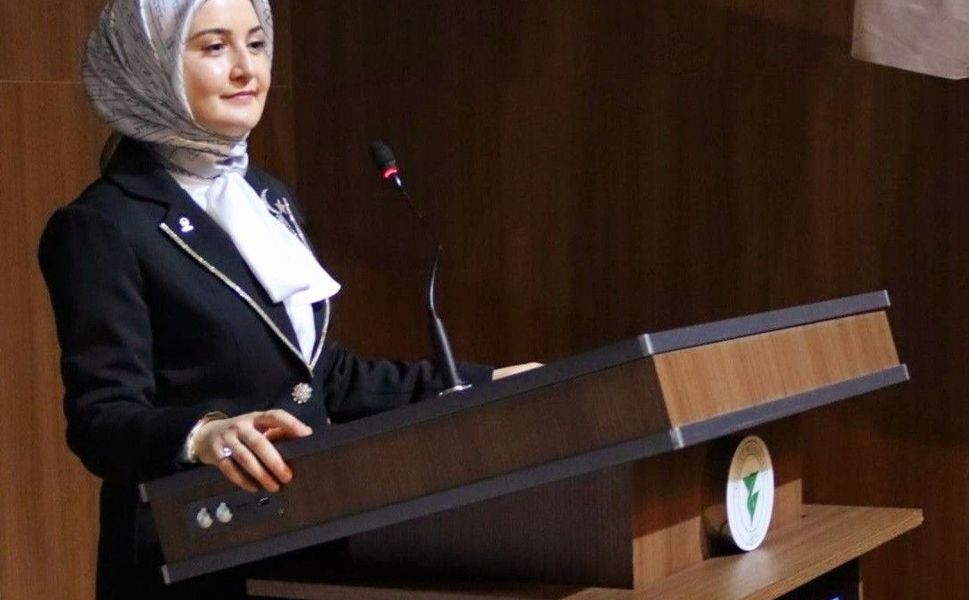Erva Kevser Yaşar istifa etti