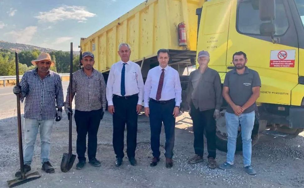 Sorgun’da Köy Yollarında Çalışmalar Hız Kesmeden Sürüyor!