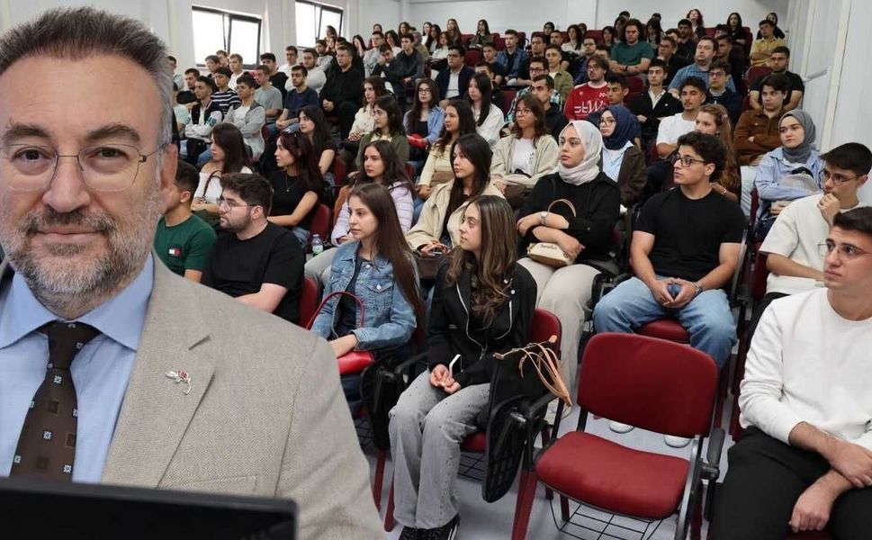 Yozgat Bozok Üniversitesi Tıp Fakültesinde İlk Ders Rektör Evren Yaşar’dan