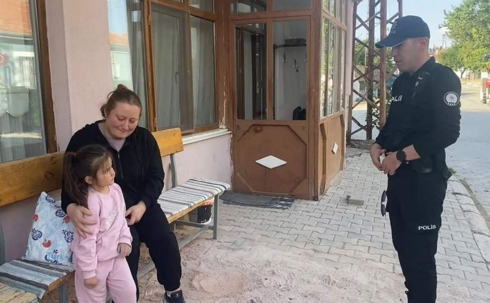 Yozgat Çandır’da Emniyet Ekiplerinden Dolandırıcılık ve KADES Bilgilendirmesi