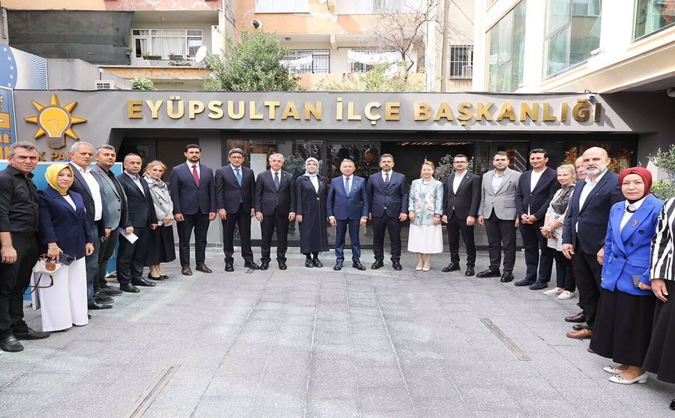 Yozgatlı Devlet Adamı Fuat Oktay Eyüpsultan'da: İşte Ziyaretin Detayları!