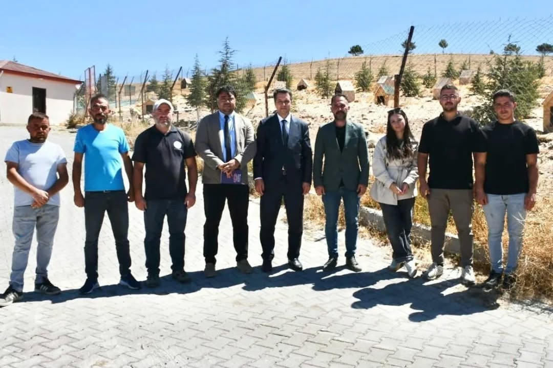 Kaymakamdan Hayvan Dostu Ziyaret