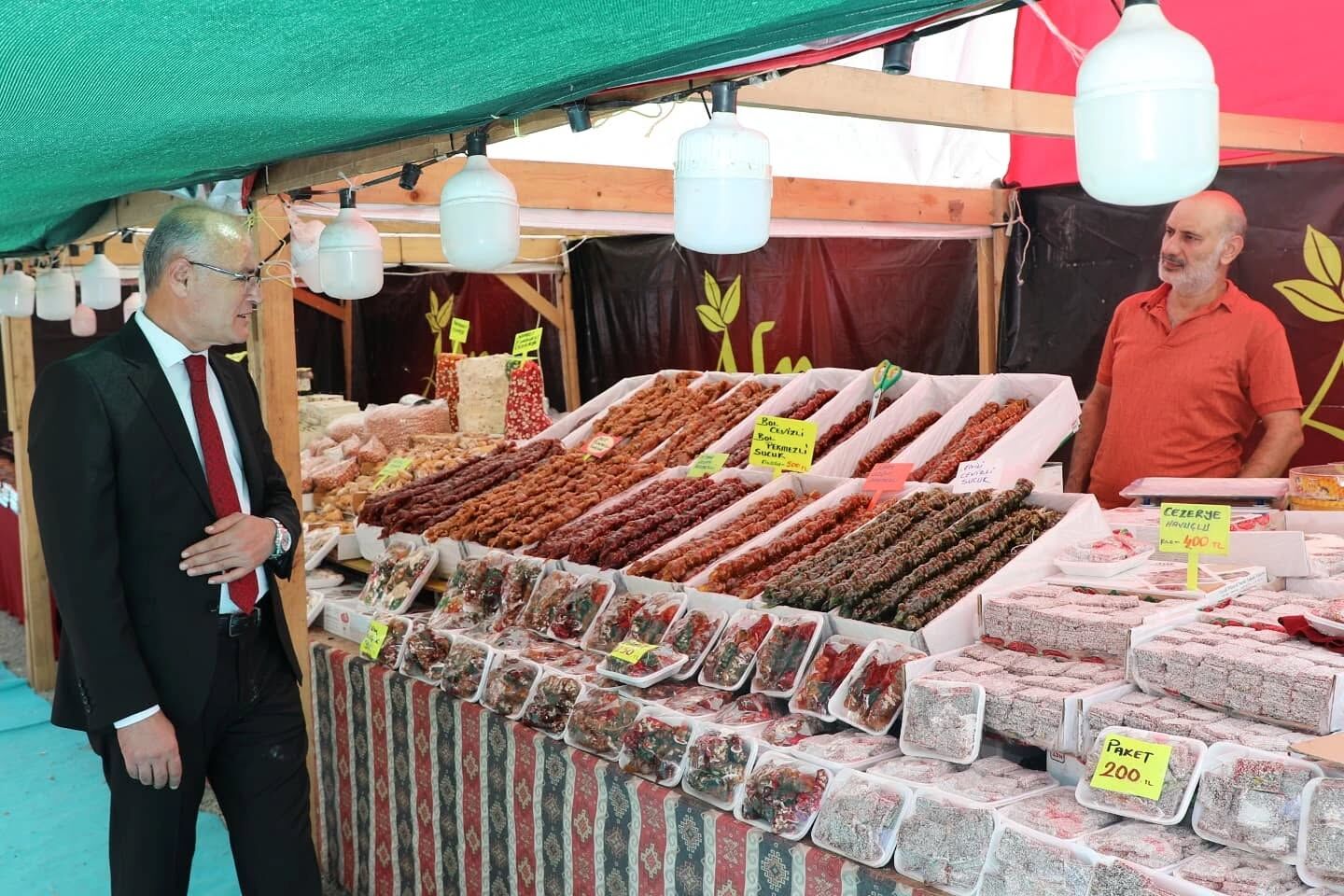 Yöresel Lezzetler Pazarı Açıldı (2)