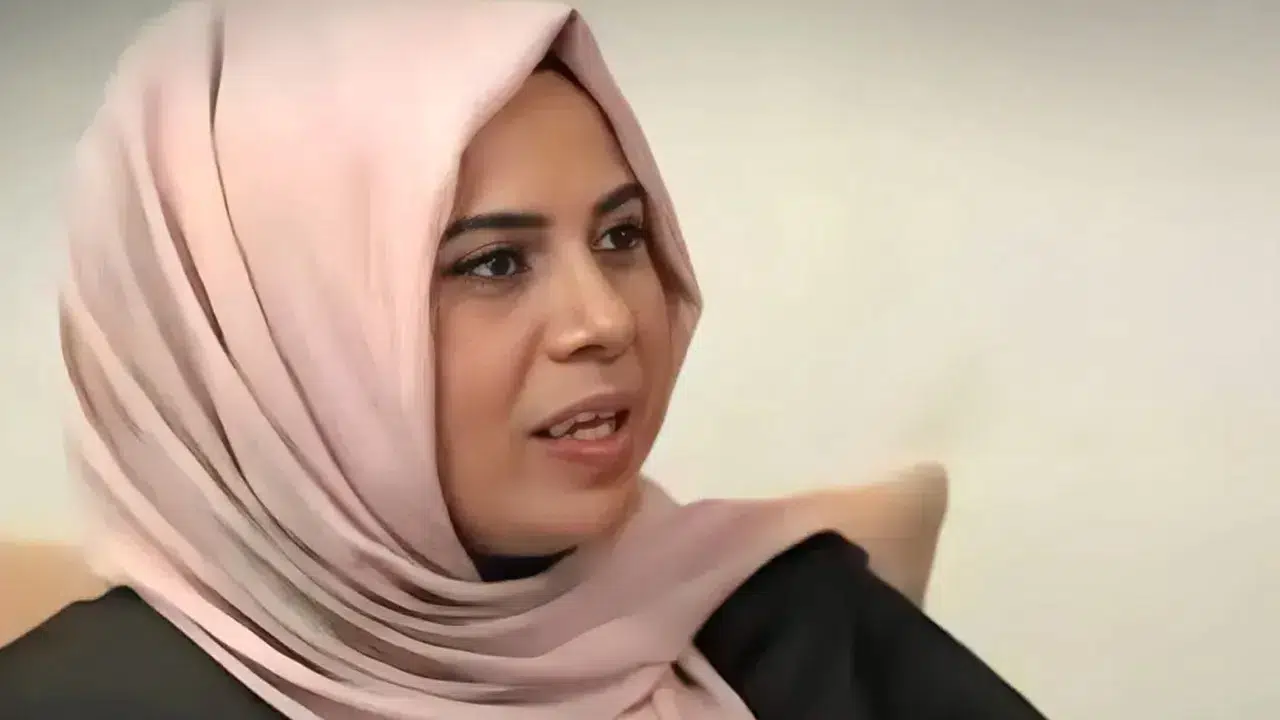 4674 Yemekteyiz Reyhan Sef Kimdir 4 Kisiyi 28 Milyon Lira Dolandirdi