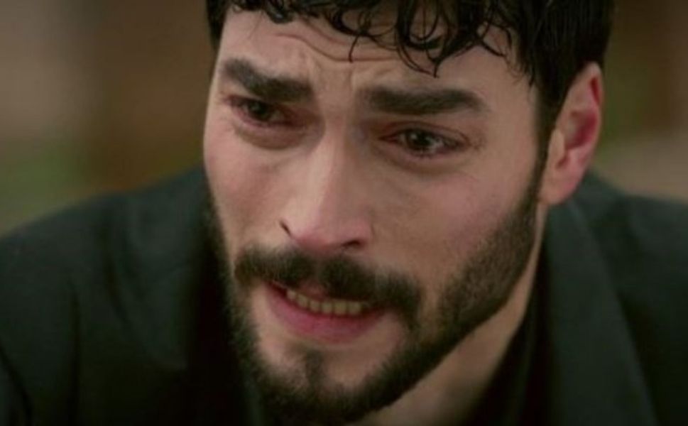 Akın Akınözü (2)