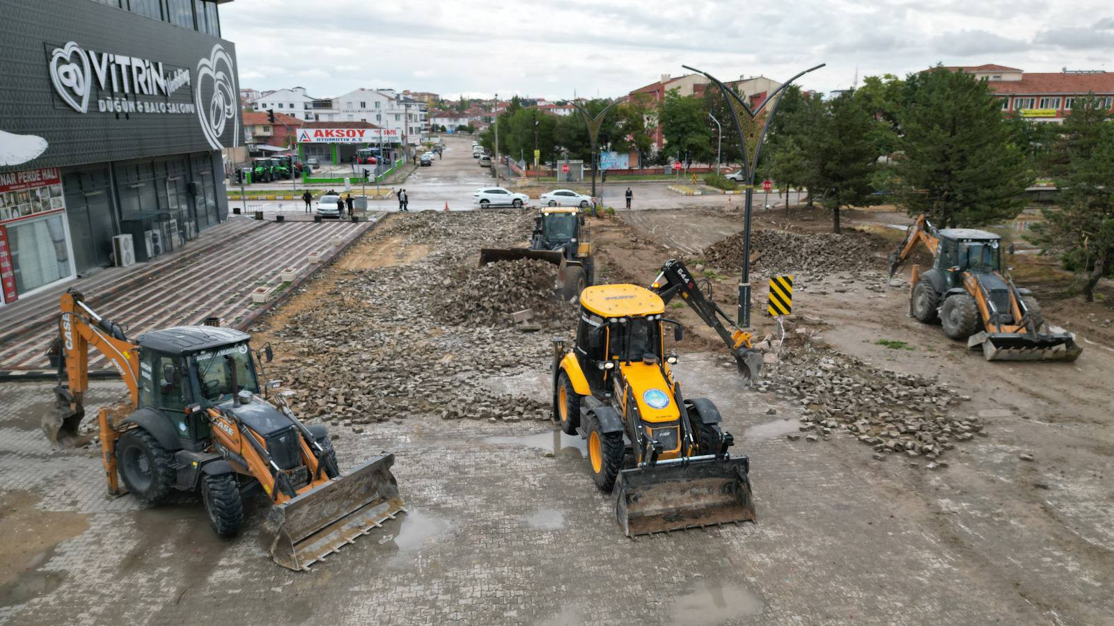 Altyapıdan Üstyapıya Çalışmalar Sürüyor 1