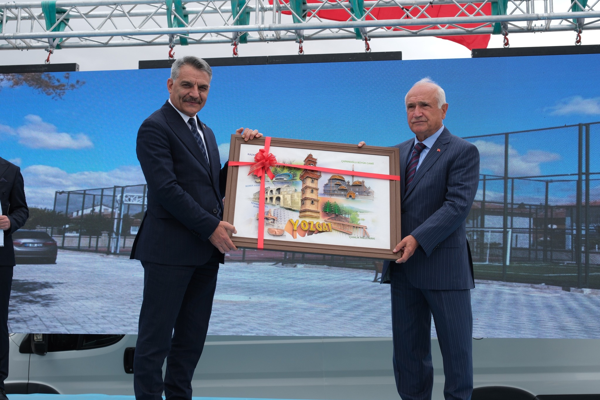 Cemi̇l Çi̇çek (7)