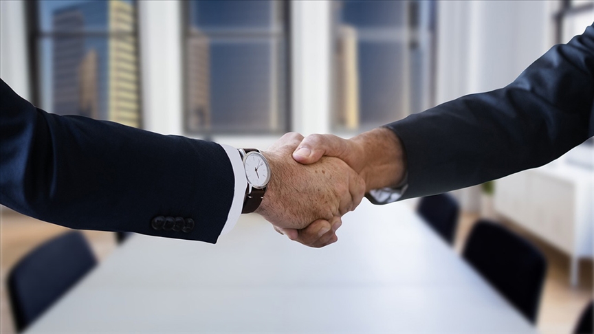 Kamu Görevli̇si̇ Süsü Veren Dolandiricilara Di̇kkat4