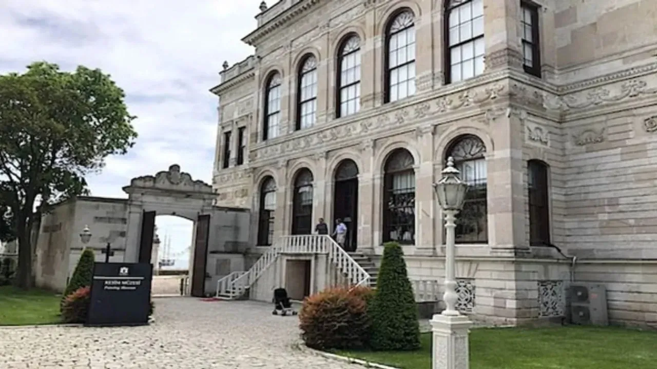 Milli Saraylar Idaresi Nde Degisiklik 75929