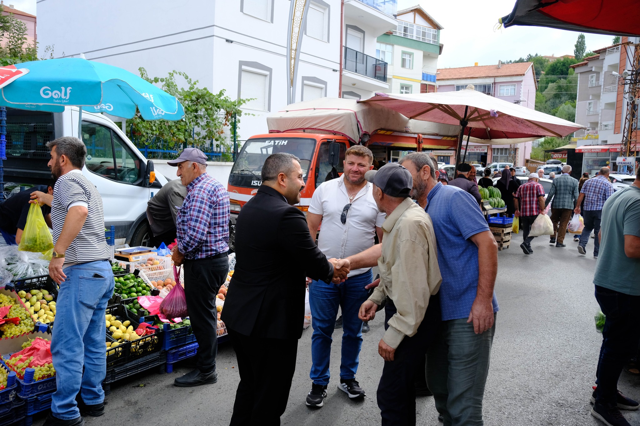 Pazar Tezgahında Talepleri Dinledi4