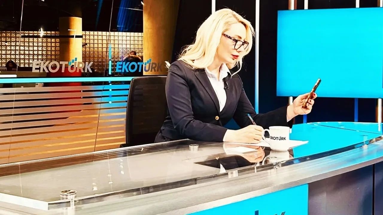 Türk Akademisyen Ve Yazar Canan Tercan Kimdir (1)