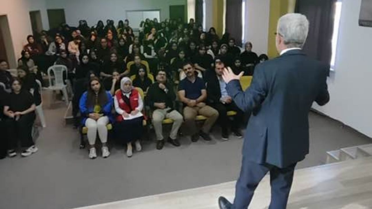 Yozgat'ta Gençler Bilgilendirildi (3)