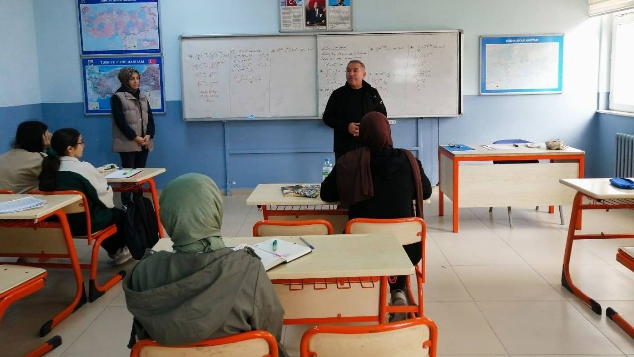 Yozgat’ta Öğrencilerle Buluşan Müdürden Moral Desteği2