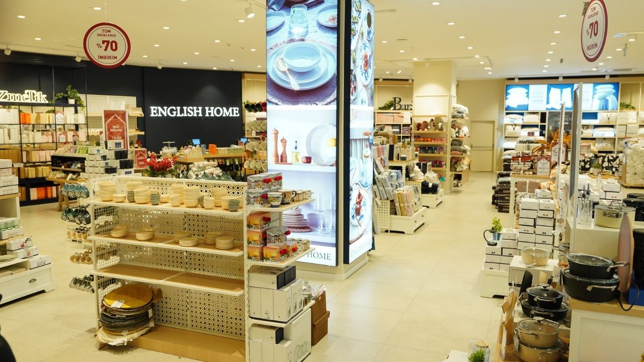English Home Ülkeden Çekildi (3)