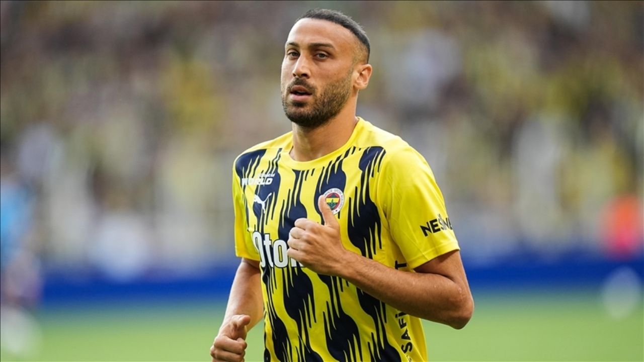Fenerbahçede Iki Isim Kadro Dışı Bırakıldı (3)