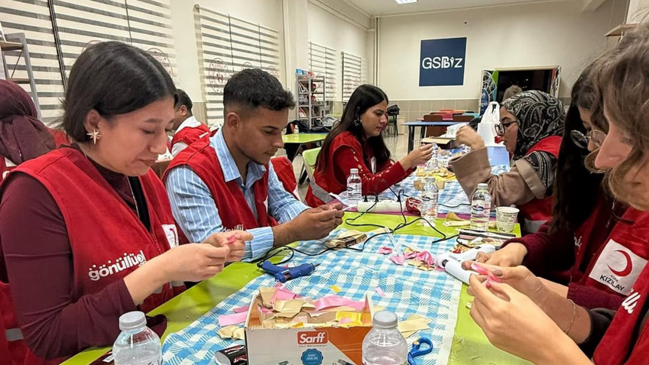Gençlerden Duygulandıran Jest Hazır Yerine Emek Verdiler (7)