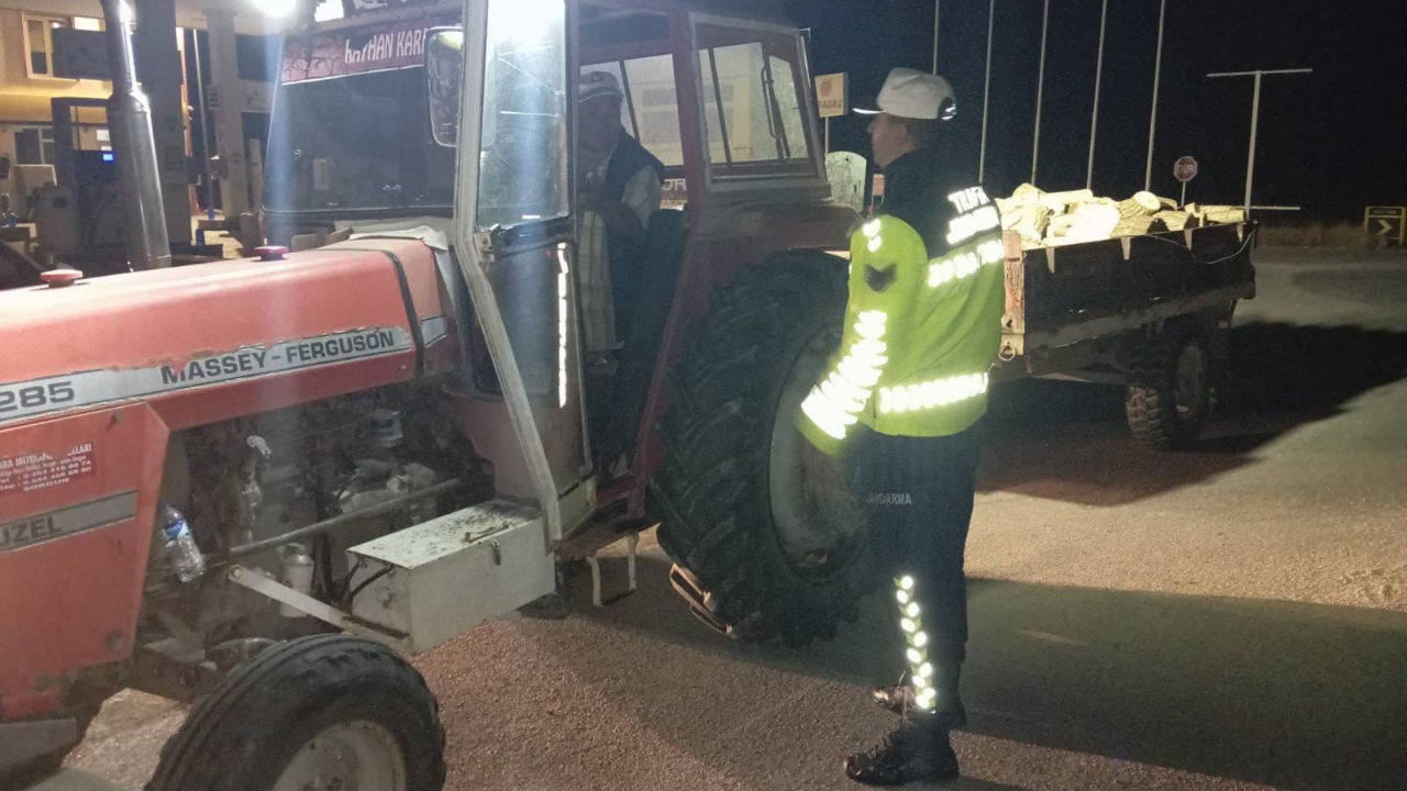Jandarmadan Traktör Sürücülerine Hayat Kurtaran Uyarılar2