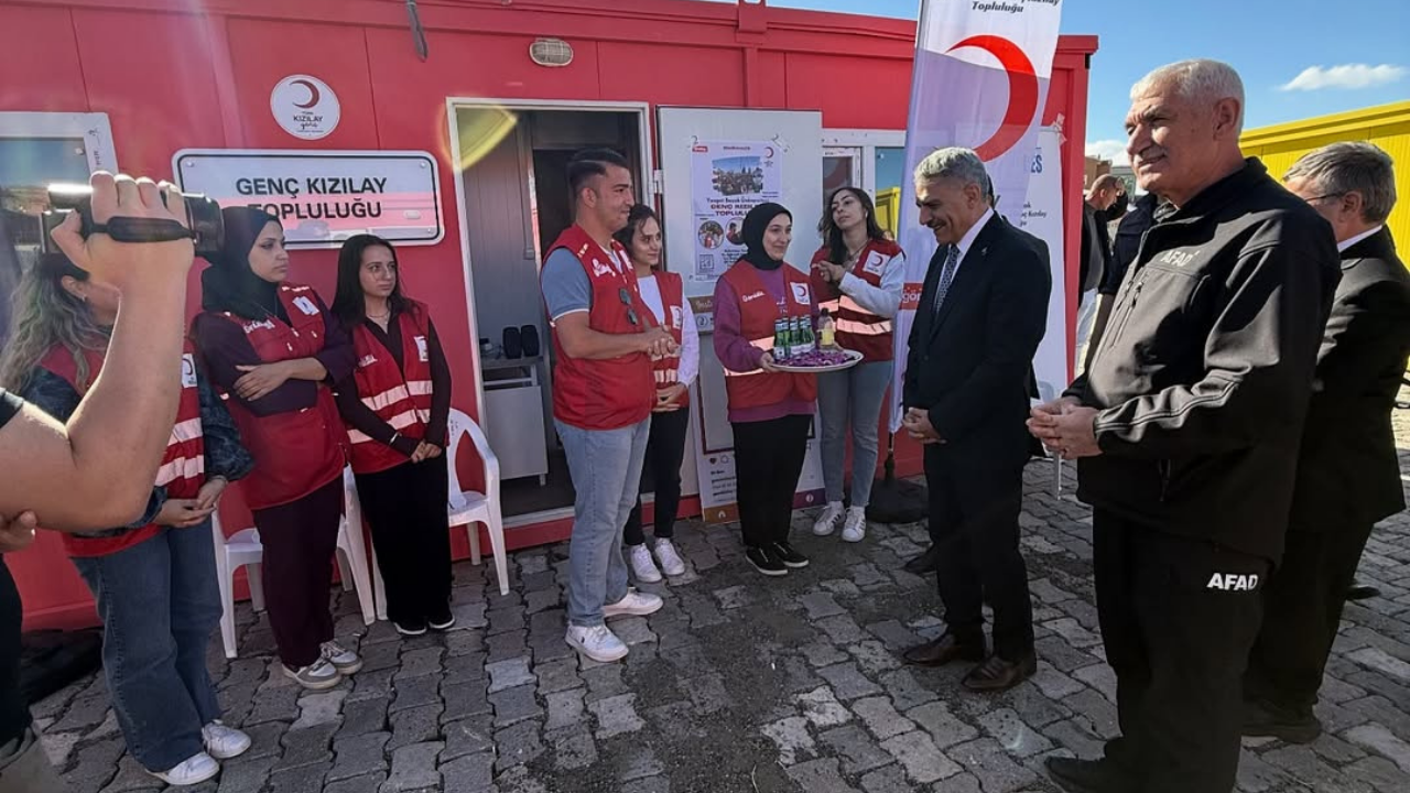 Kampüs Yaşamına Renk Katacak Genç Kızılay Yeni Sosyal Alanına Kavuştu (1)