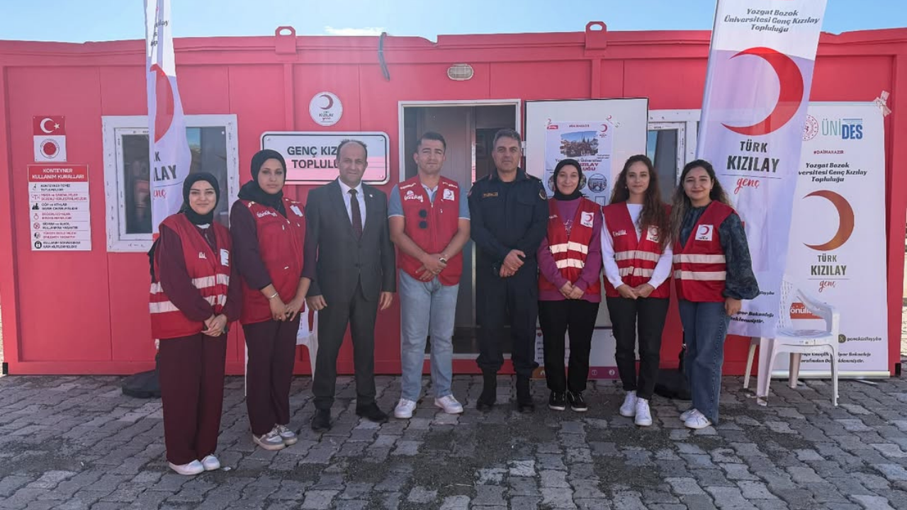 Kampüs Yaşamına Renk Katacak Genç Kızılay Yeni Sosyal Alanına Kavuştu (2)