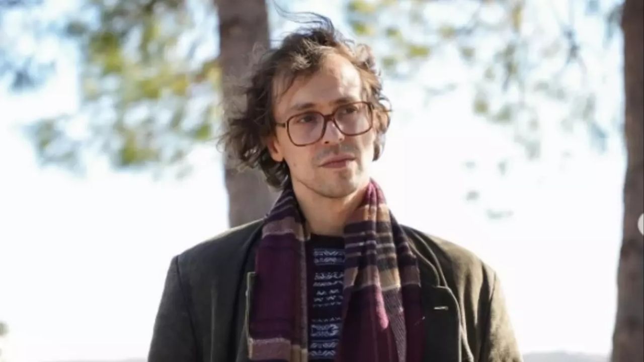 Metin Akgülger Kimdir (1)