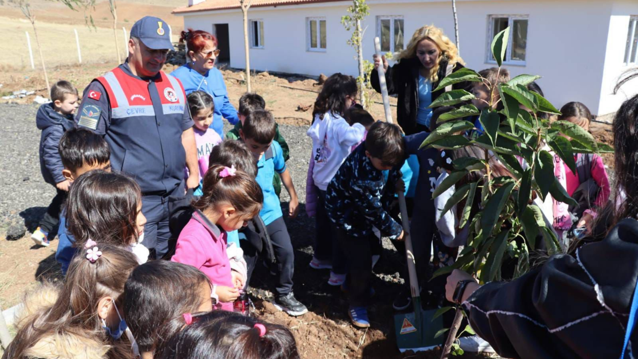 Minik Kalplere Ekosistem Dersi (1)