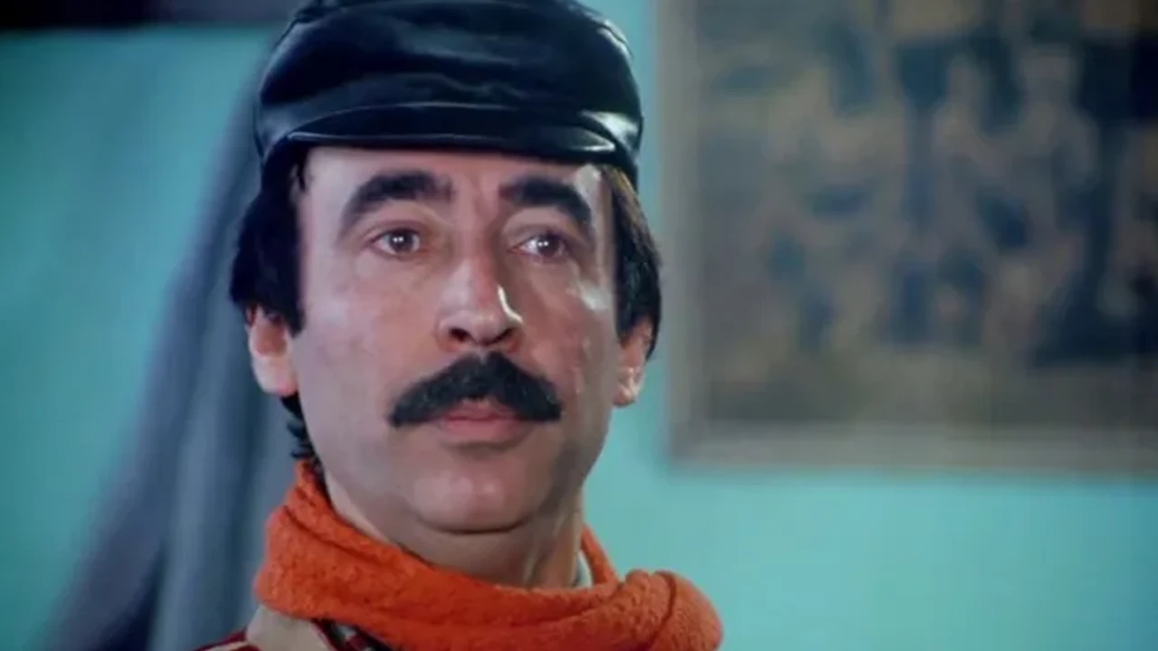 Şener Şen Öldü Mü, Yaşıyor Mu? Şener Şen’in Sağlık Durumu Nasıl