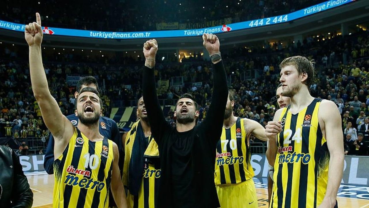 Volkan Demirelin Takımı Açıklandı (2)