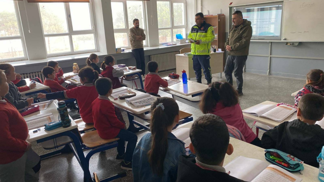 Yozgat Jandarması'ndan Geleceğin Sürücülerine Hayati Ders 4