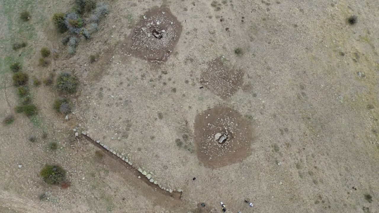 Yozgat Kerkenes Harabeleri 2 Kurgan Bulundu (1)