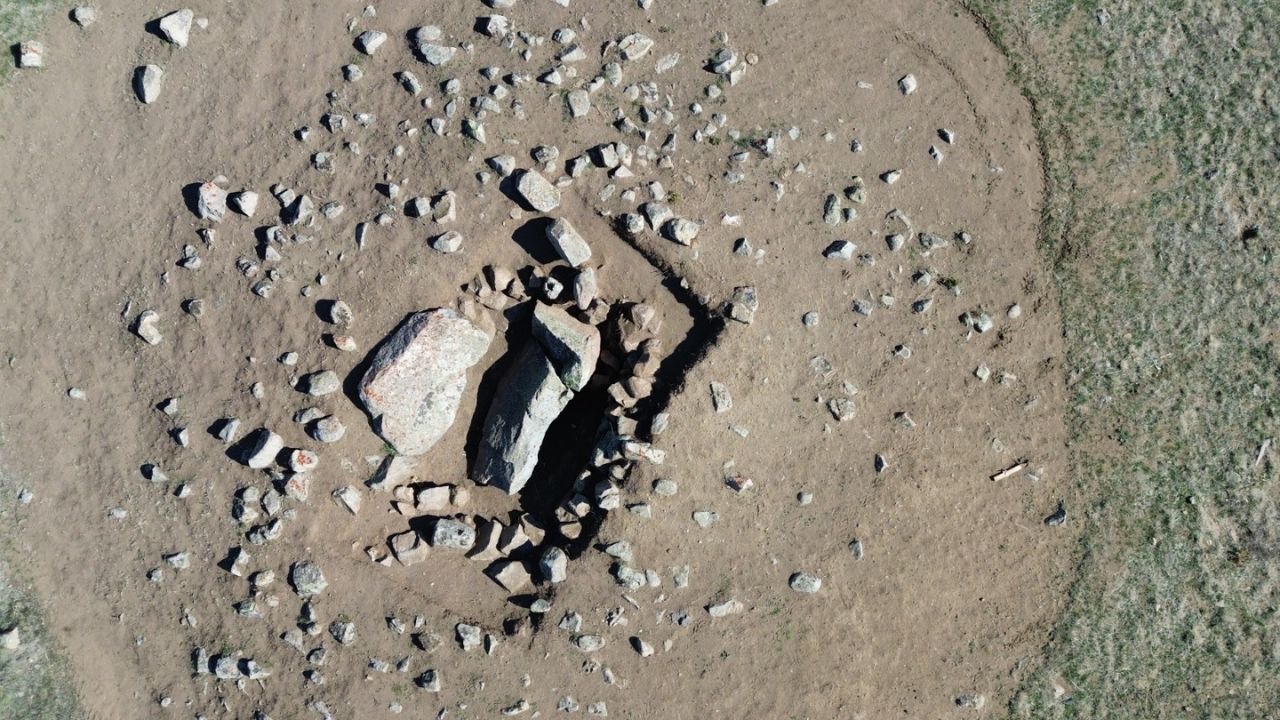 Yozgat Kerkenes Harabeleri 2 Kurgan Bulundu (4)