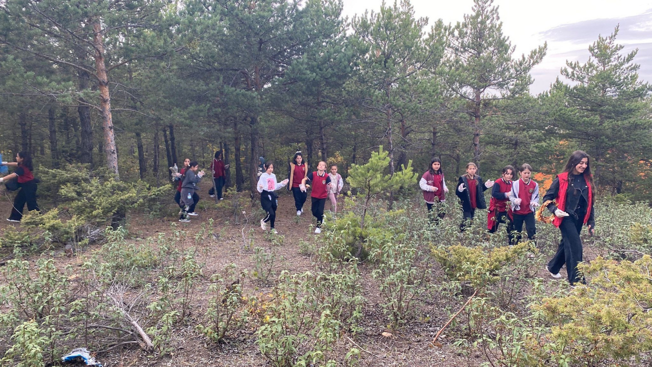 Yozgat’ta Gençlerden Farkındalık Hareketi Doğa İçin El Ele Verdi (1)