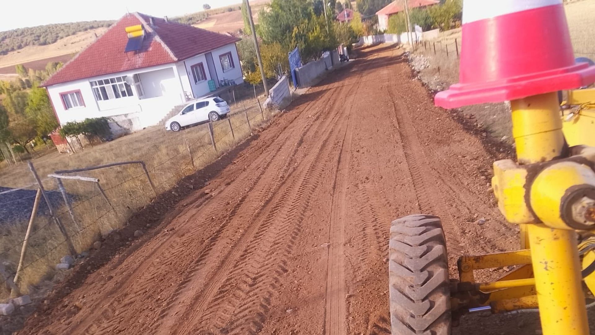 Yozgat’ta Ulaşım Ağı Güçleniyor Köy Yolları Yenileniyor (2)