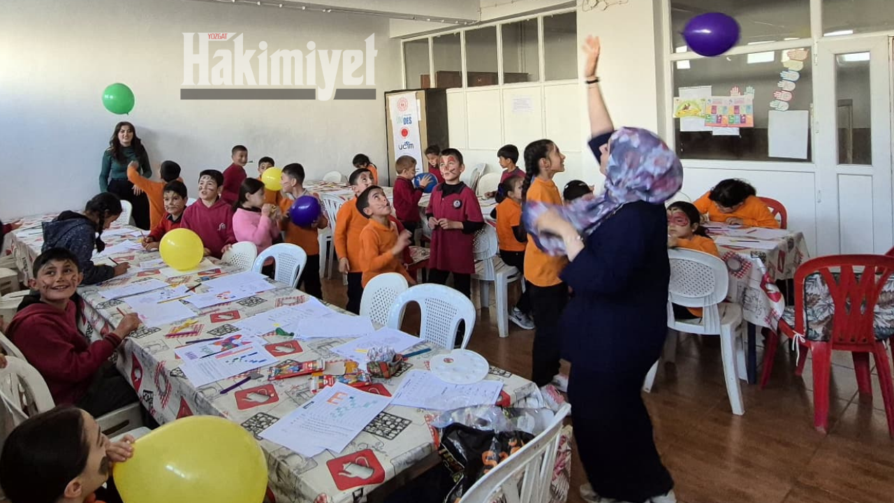 Çocuk Hakları Topluluğu Çocuk Hakları Gününde Minik Yüreklere Dokundu (7)