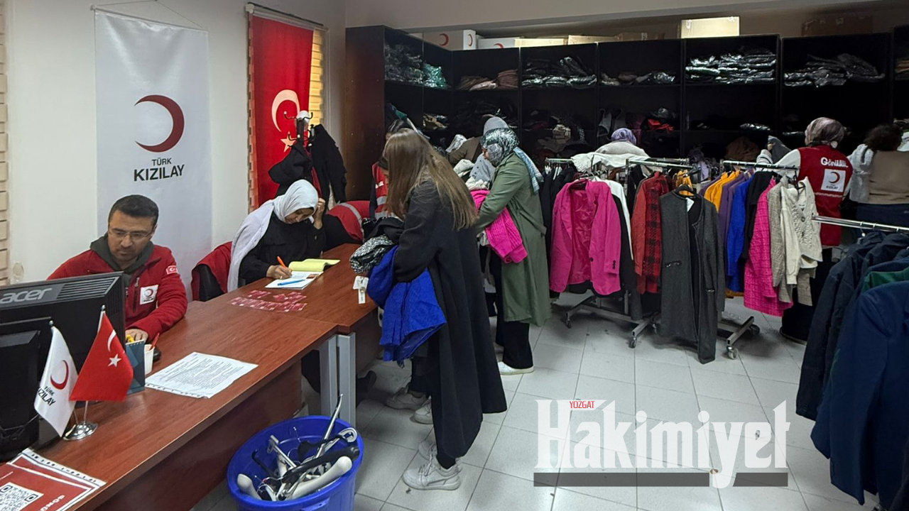 Kızılay Butiğinden Hem İhtiyaç Hem Dayanışma Desteği (4)