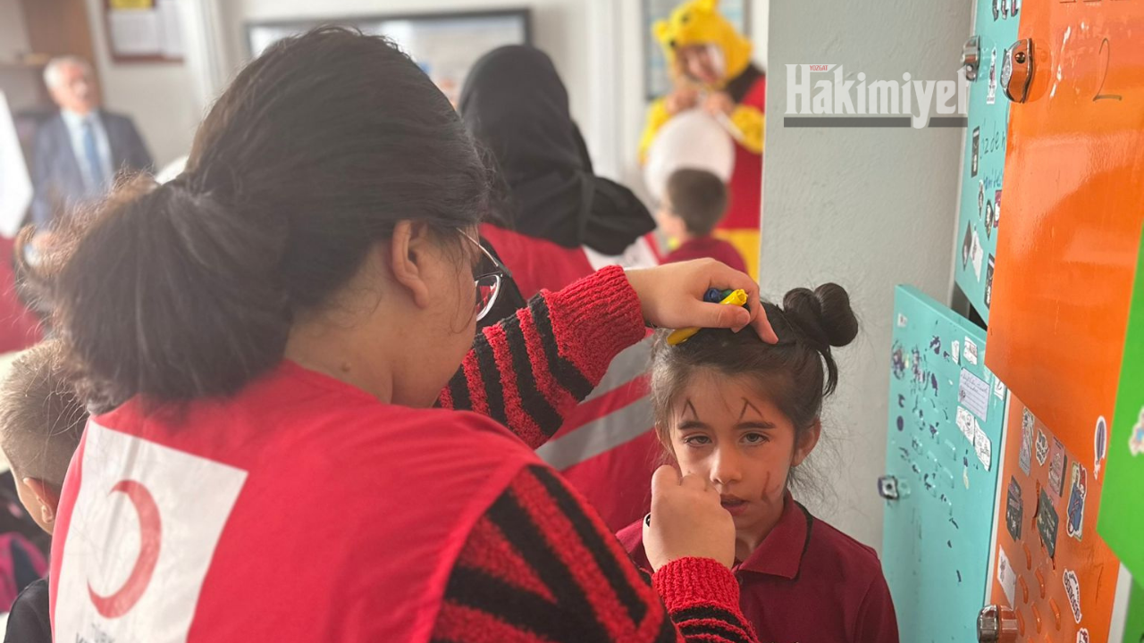 Kızılay Haftasında Çocuklar Eğlenmeye Devam Ediyor (3)