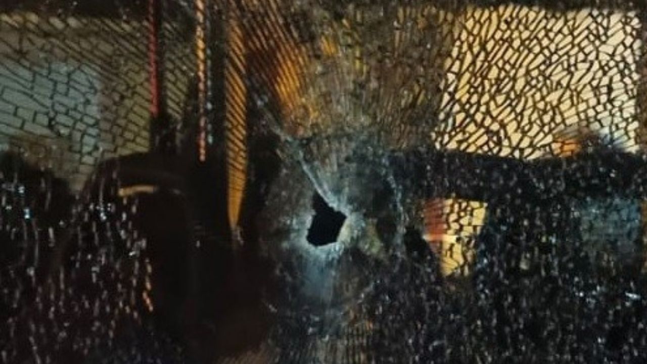 Otobüse Silahlı Saldırı Anı Kameralara Yansıdı (3)