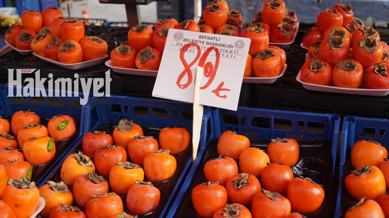 Yozgat’ta Kışa Damga Vuran Cennet Hurması Yoğun İlgi Görüyor