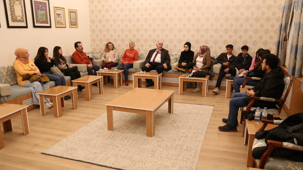 Toplumda Sıkça Tartışılan Konu Yobü’de Konuşuldu (2)