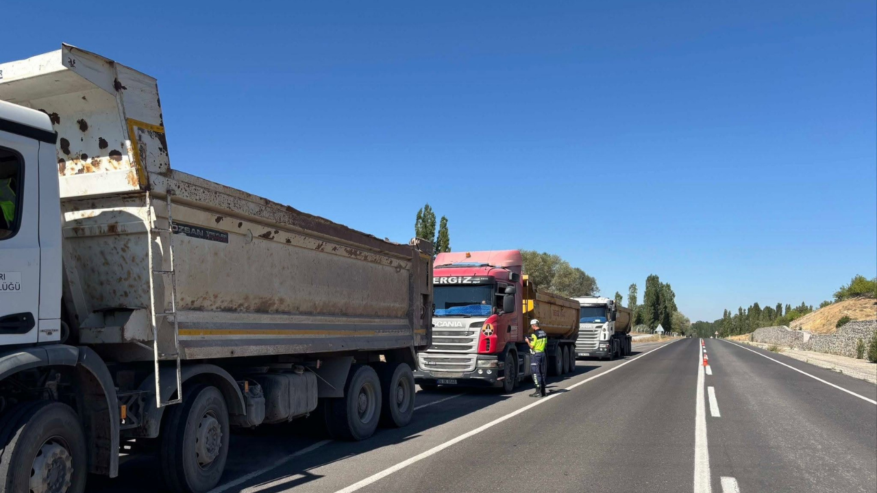 “Yollar Hepimizin Ortak Malıdır” Hayat Kurtaran Uyarı (3)