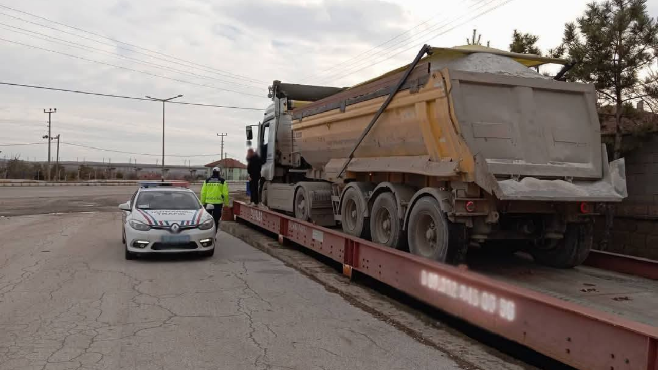 Yozgat Valiliği Yollarımızda Aşırı Tonaja Geçit Yok (1)