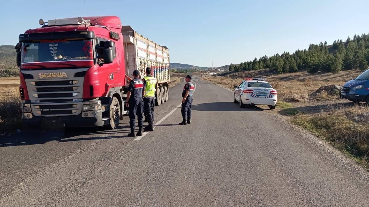Yozgat Valiliği Yollarımızda Aşırı Tonaja Geçit Yok (2)