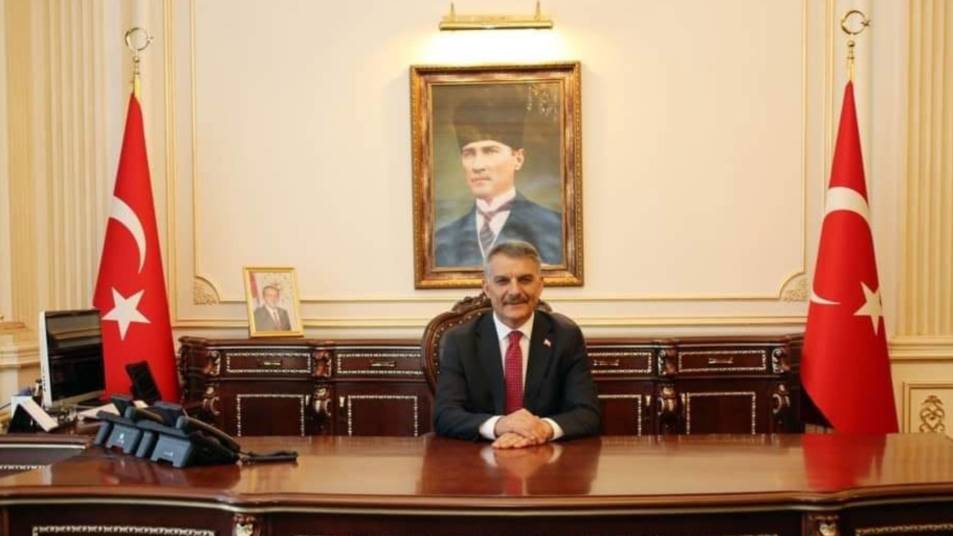 Yozgat Valisi’nden 10 Kasım Mesajı “Atatürk’ün Yolunda Kararlılıkla Yürüyeceğiz”