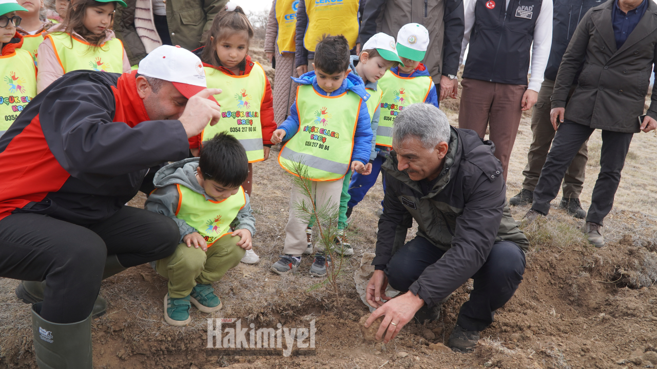 Yozgat’ta 3 Milyonun Üzerinde Fidan Toprakla Kavuştu (10)